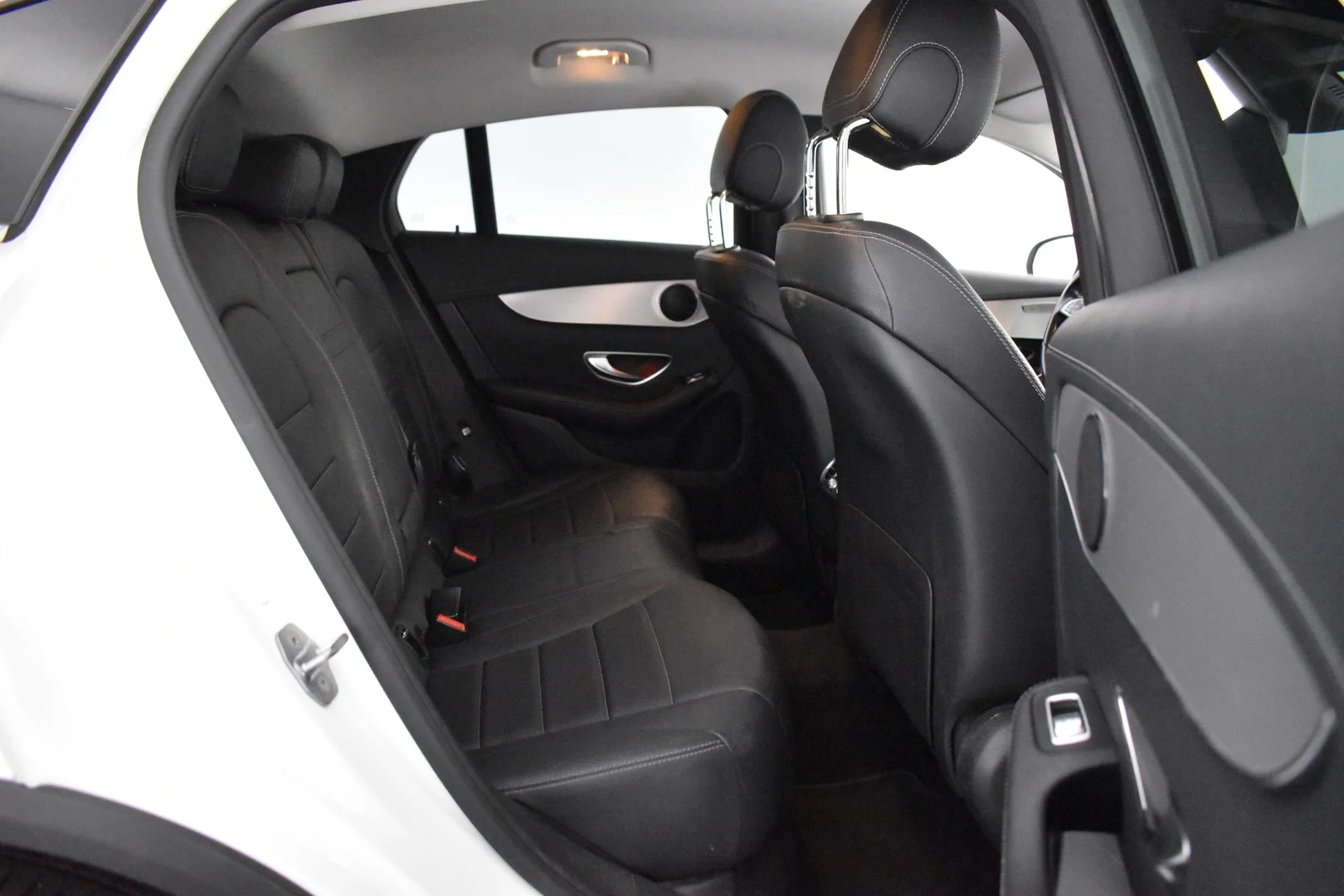 Car Image - 3qHI23MlzGF4hdXwjtr5ko