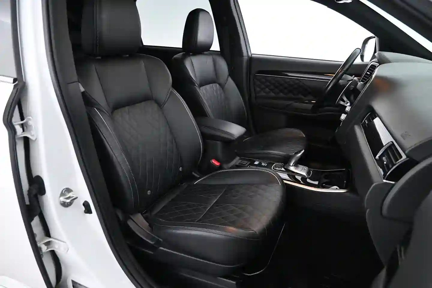 Car Image - 4YLHl7bhdlbYAF35zgMoBE