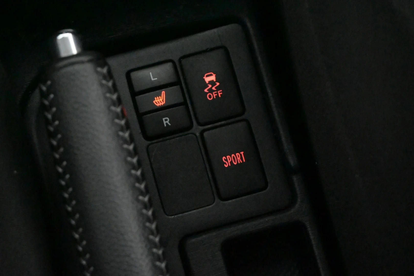 Car Image - 5Ooin6qHt70PeO6iKZSeEg