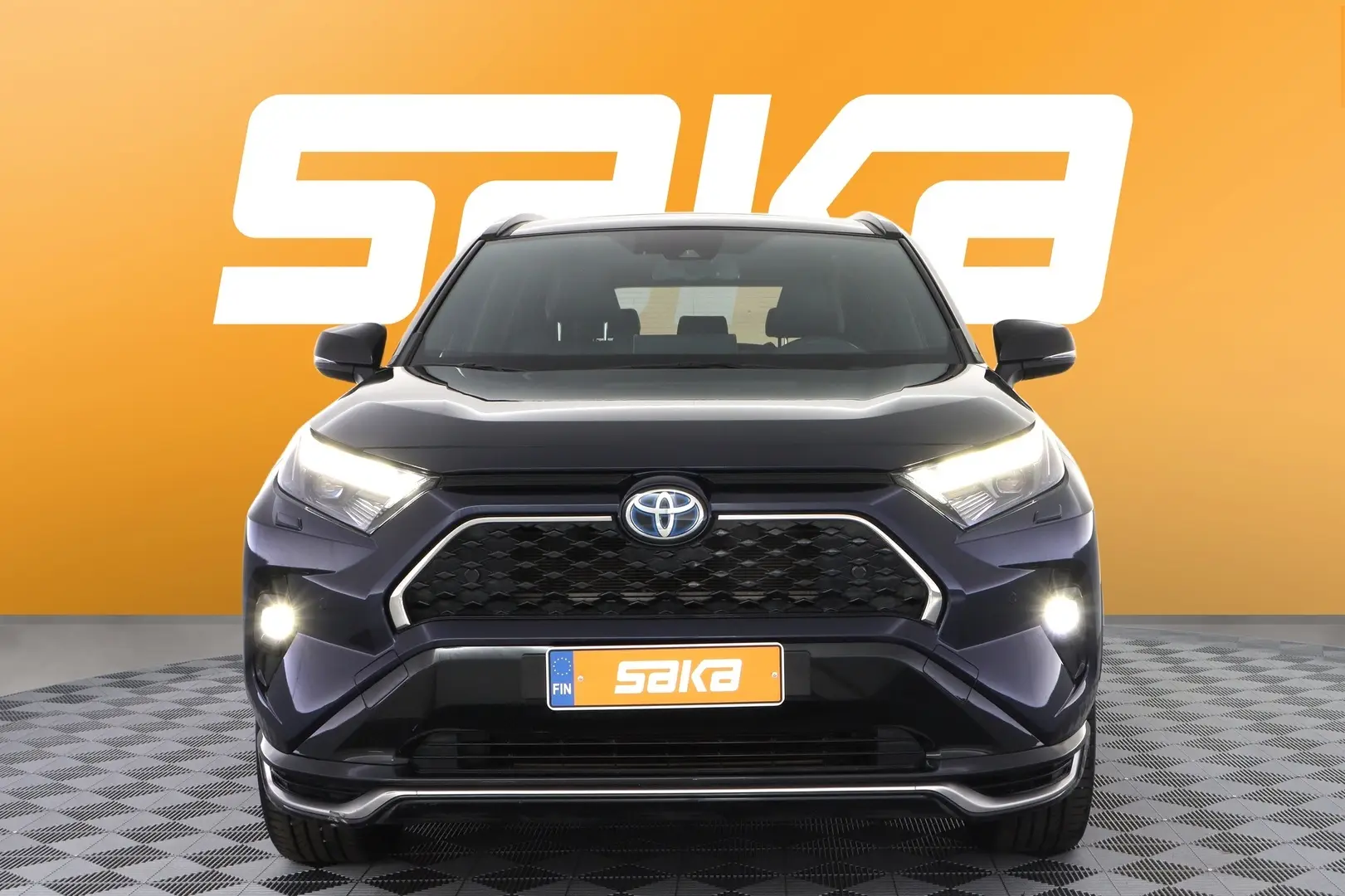 Car Image - 3EiiYGUp6XvJDncb9sjRMa