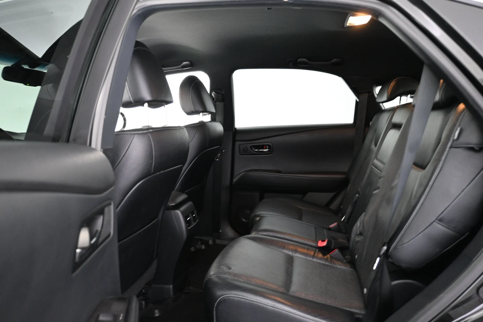 Car Image - 4wtU29RGguBYnfXaAIEGP6
