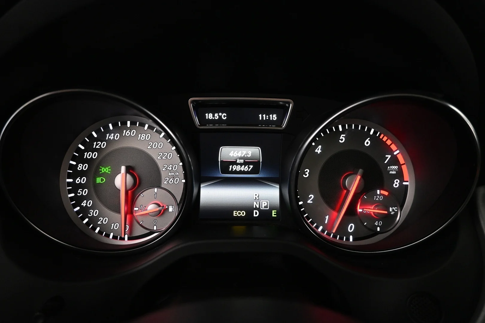 Car Image - 2SwKqRcRaUFfAt1ioTcqmF