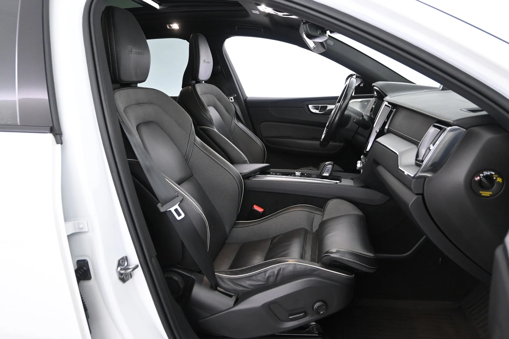 Car Image - 6kx7aPcYCgQHnkWFmrDK0E