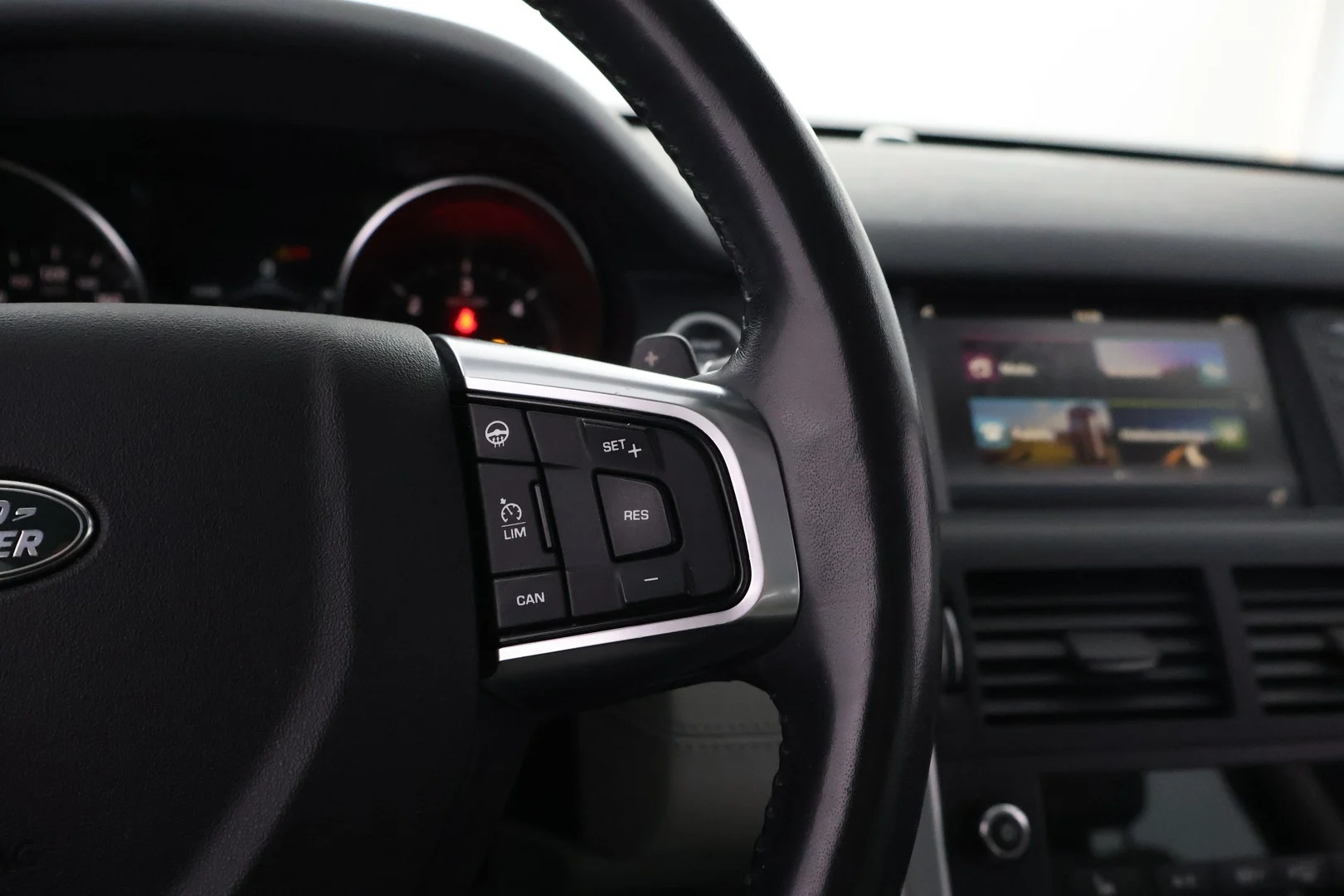 Car Image - 7bXXdooDPnpZv7QVTWKcN9