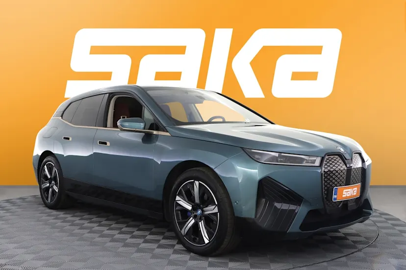 BMW iX