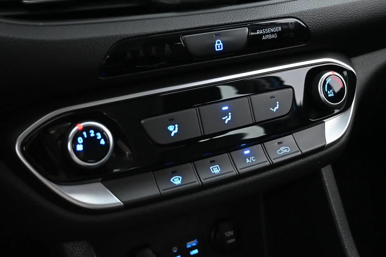 Car Image - 5Uou8I52XLX6lurua7RU2D