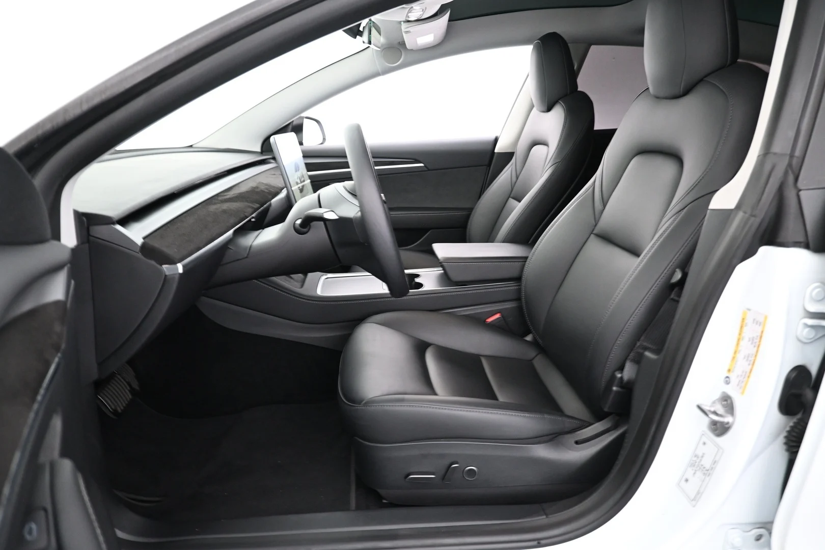 Car Image - 6z1MFyM38kqaw82tvZotR9