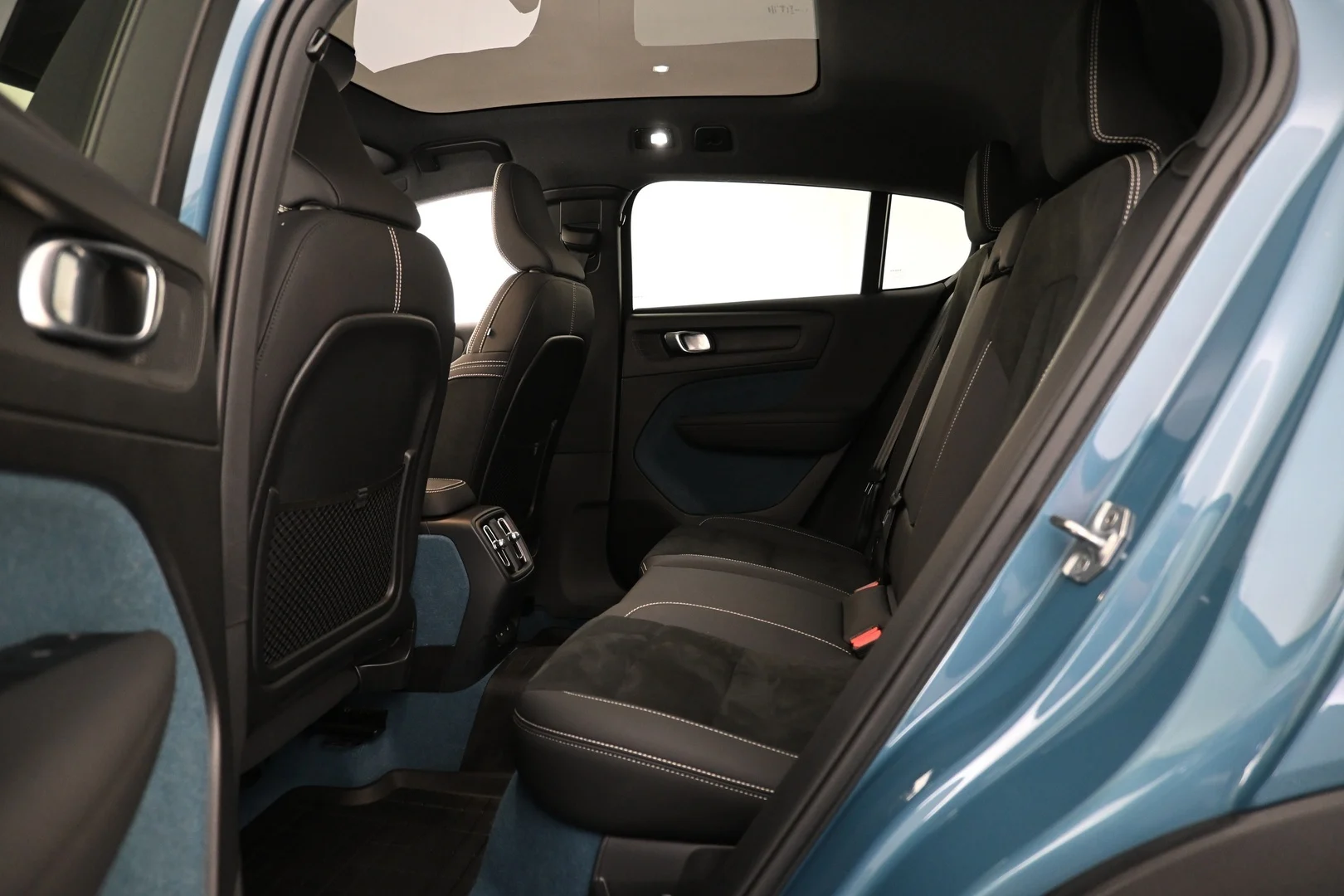 Car Image - 3pG74vfxiH2Gsv7LzoTGCT