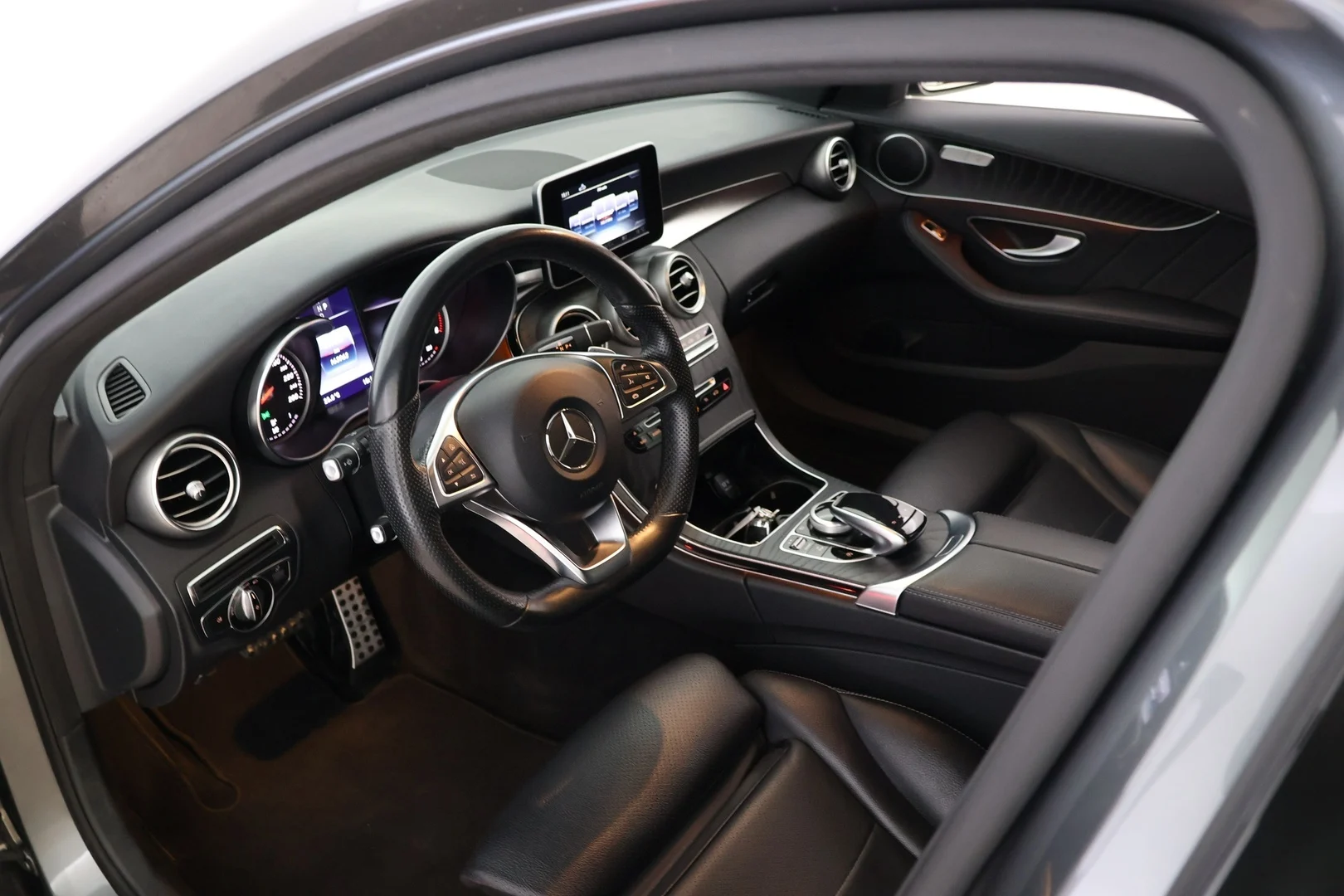 Car Image - 1nc7uSskYub94uou6W4s8p