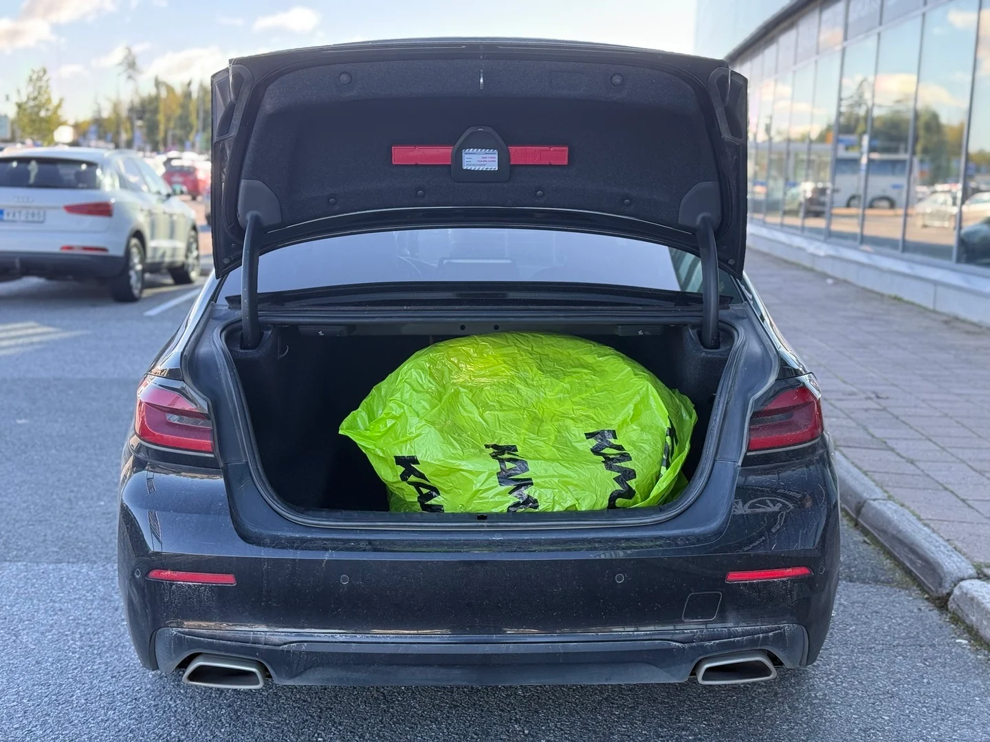 Car Image - 43L371HkZeAGhZwV3jnLH