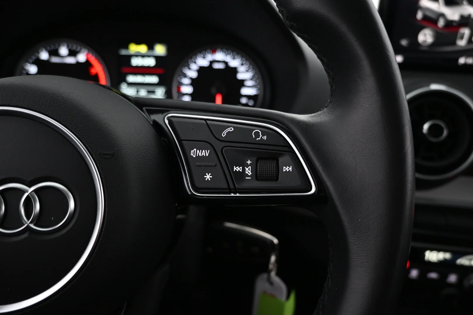 Car Image - 6cKqnYwE30jjVfNRVbUqIG