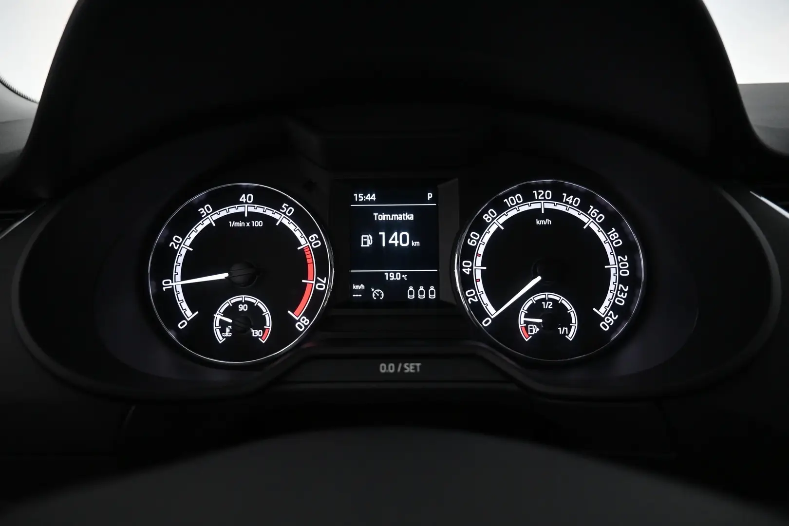 Car Image - 4IYAlPh2Bmz0a6QzDiIAz1