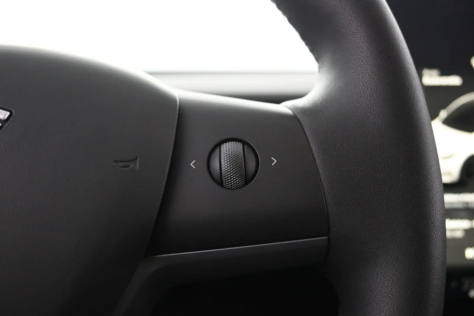 Car Image - 2hNhQksThecMSlyLFAjoDp