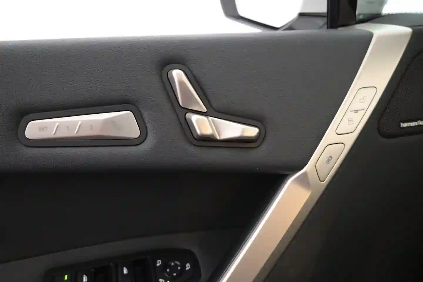 Car Image - 3z4kraPAMUMdFH9uow2ODB