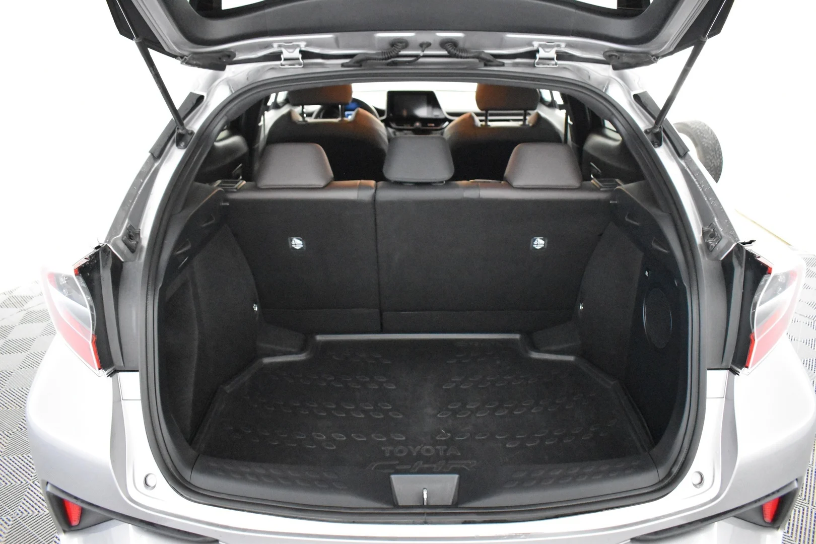 Car Image - Whaf3go2Dt9qtv61dy4fs