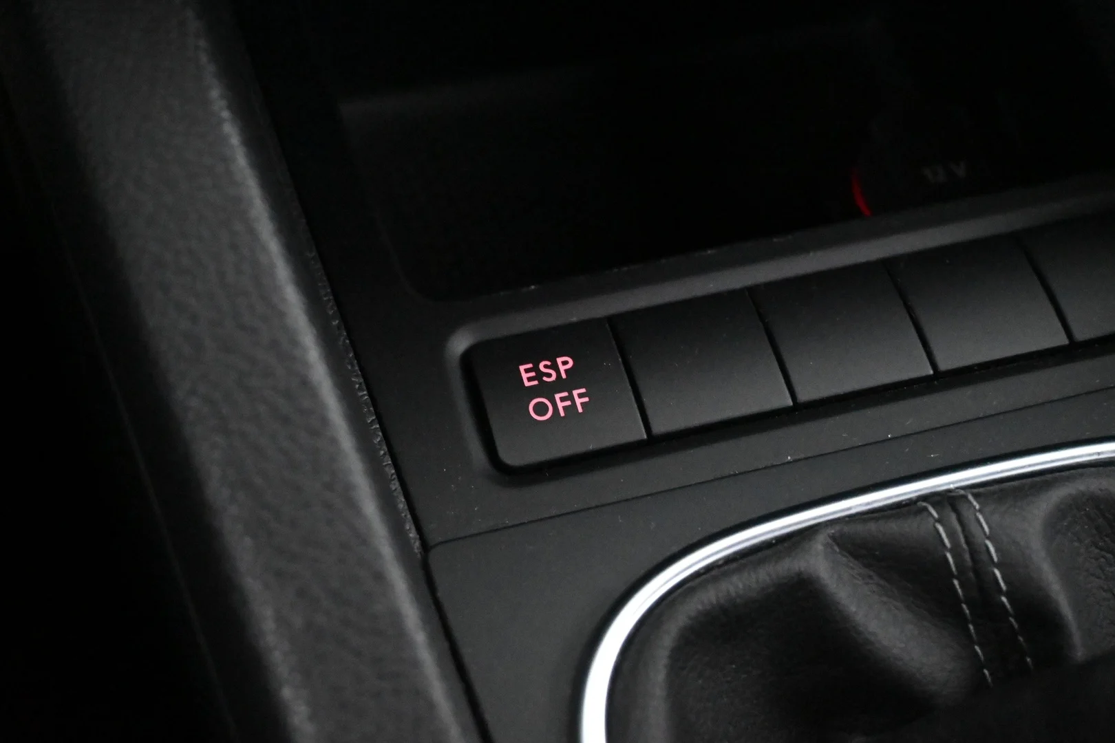 Car Image - 124ctiVshlWtMYmzhkcSSb