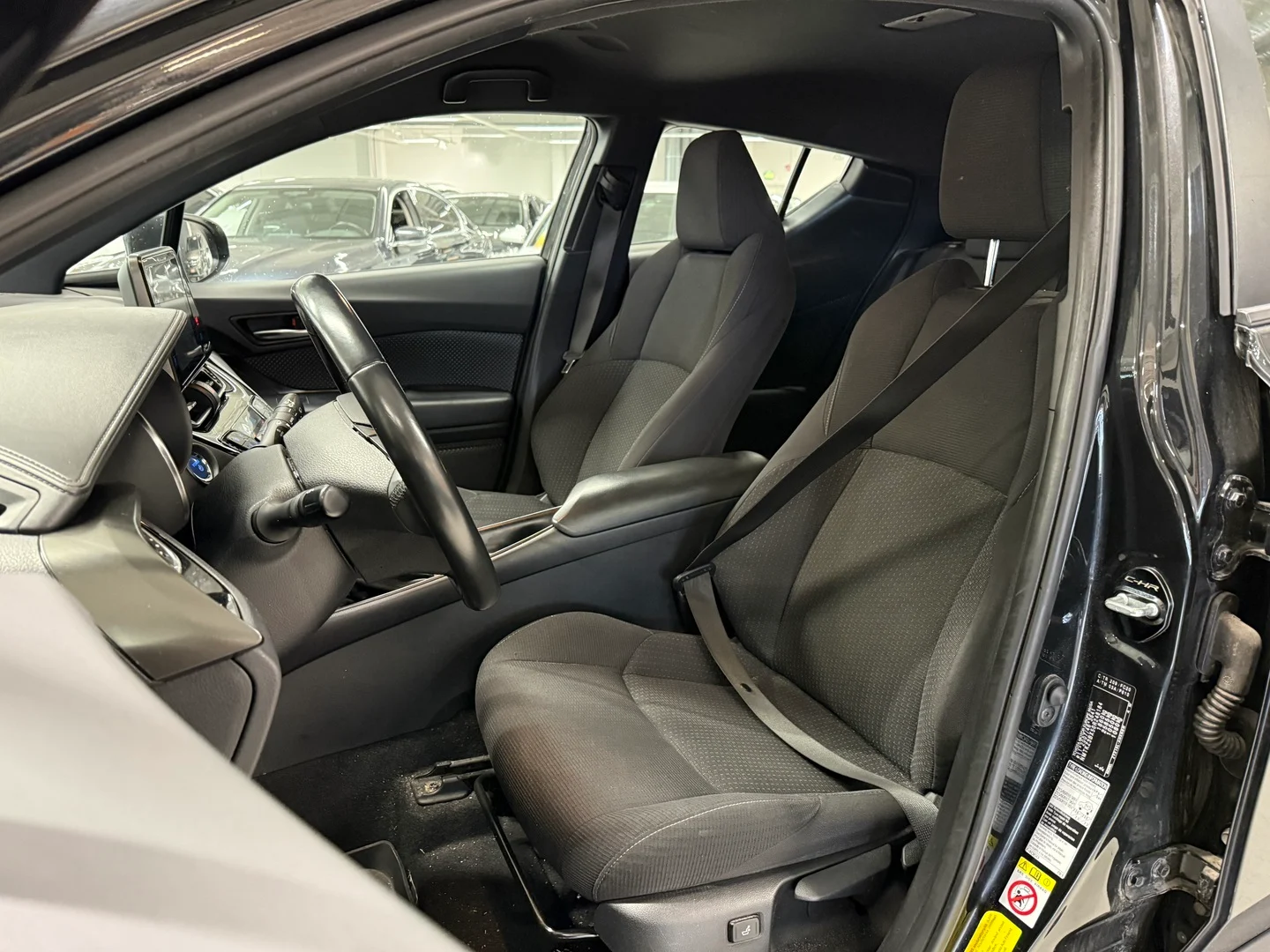 Car Image - 5vC1F4HoL8o0pDU7Kn3Pn6