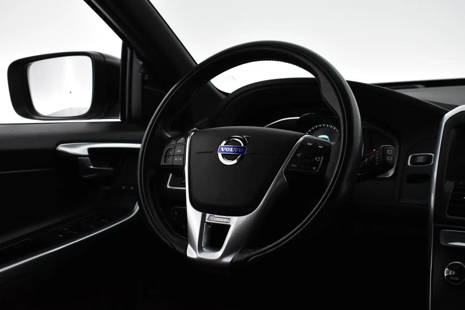 Car Image - 3KFhNwcQ9GvOegbzRHSJkH
