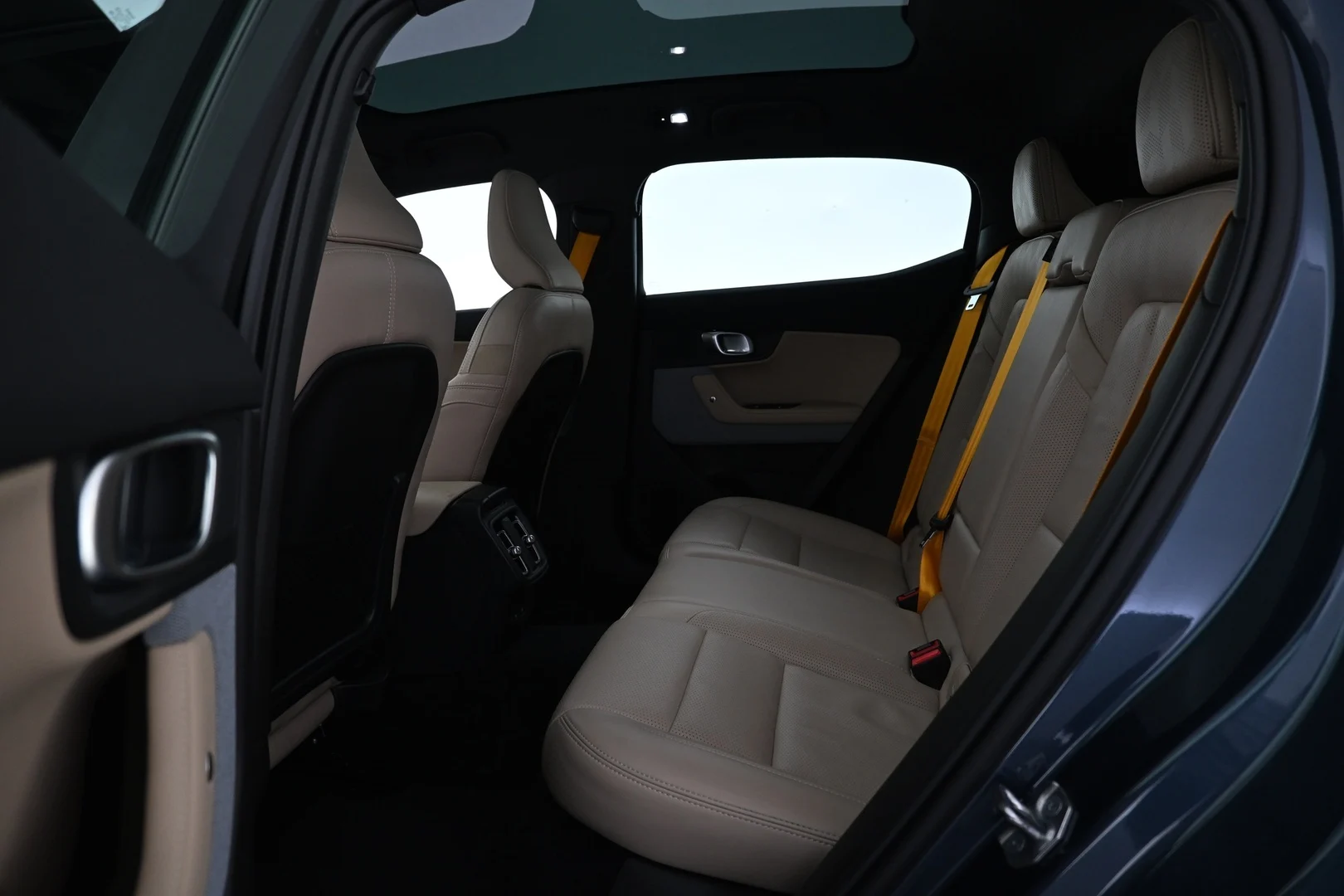 Car Image - 49nI9gcdKXLAsbI7rNxBhe