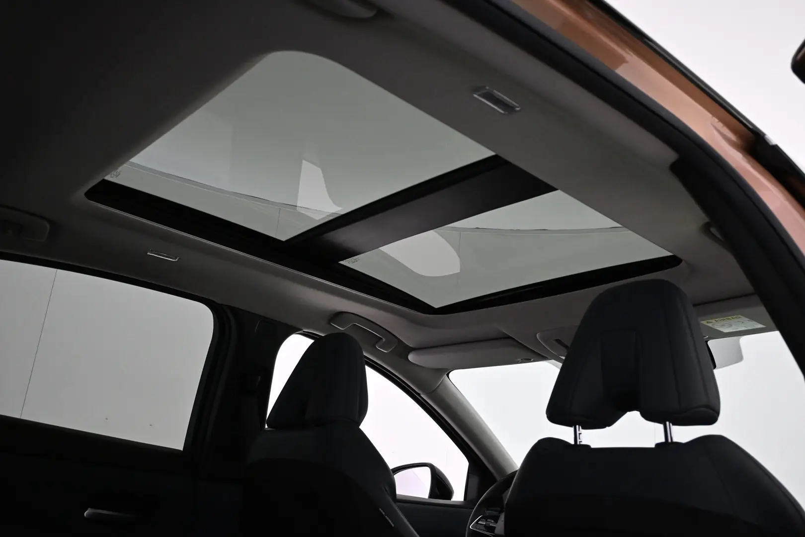 Car Image - DSB2fdyT2BrxXEZvxQY7N