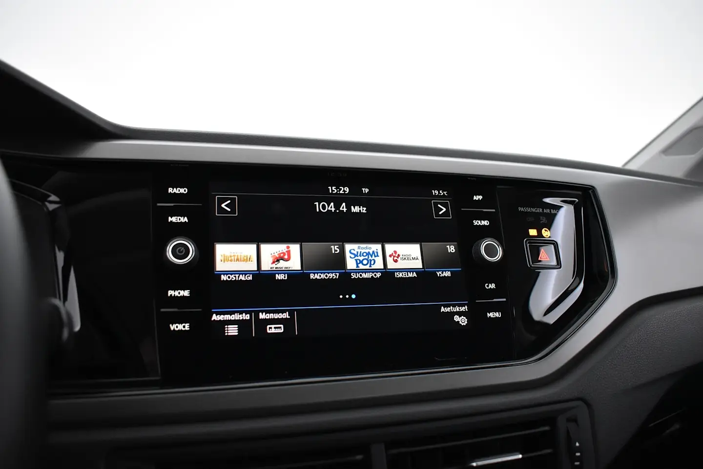 Car Image - 1DqnmwK8MGTcAcyyDYC6u1