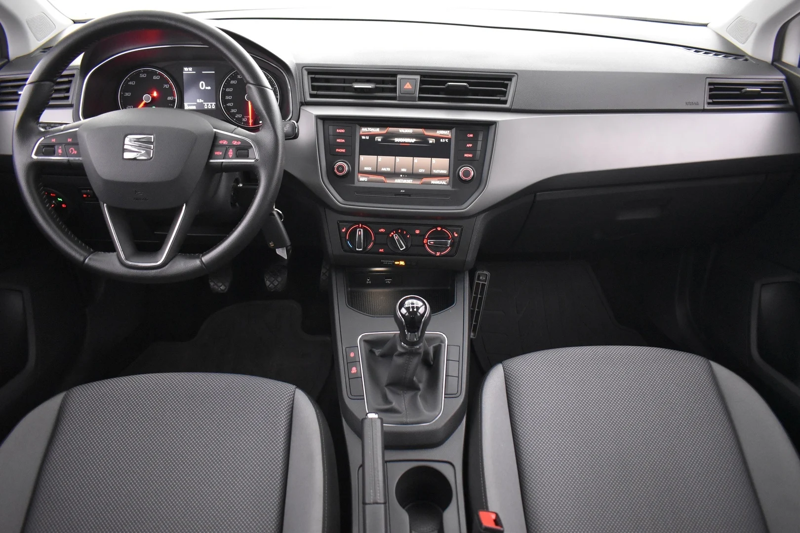 Car Image - 6YuSDh4Ox7Merqu4Ur8B9Z
