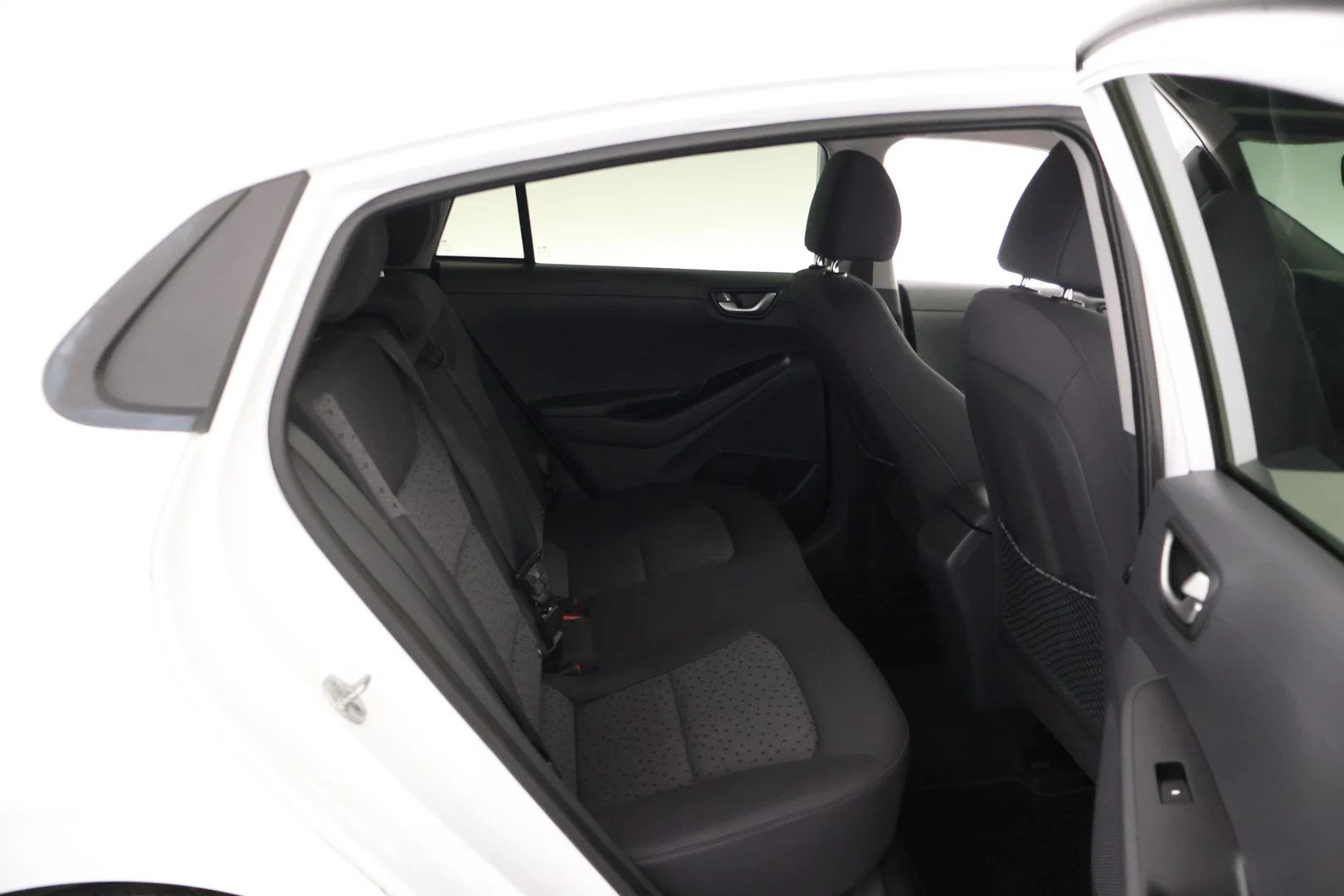 Car Image - eacp2xgaY5VYMUVGg7vHZ