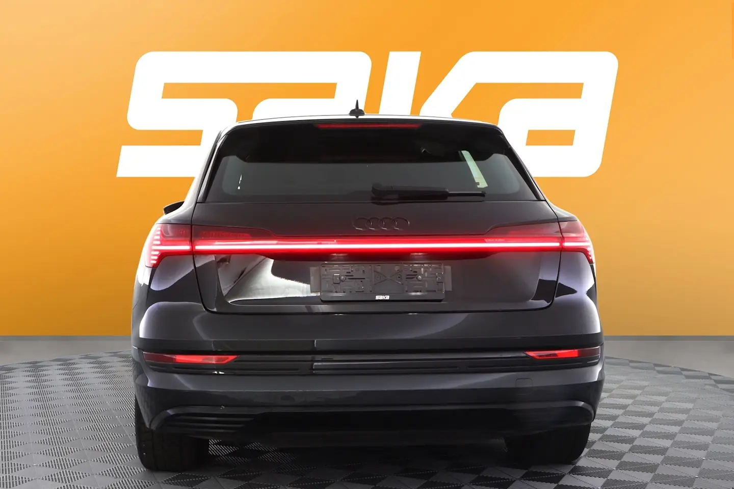 Car Image - 3k2y8c4jgCi7VT7V6WHUvK