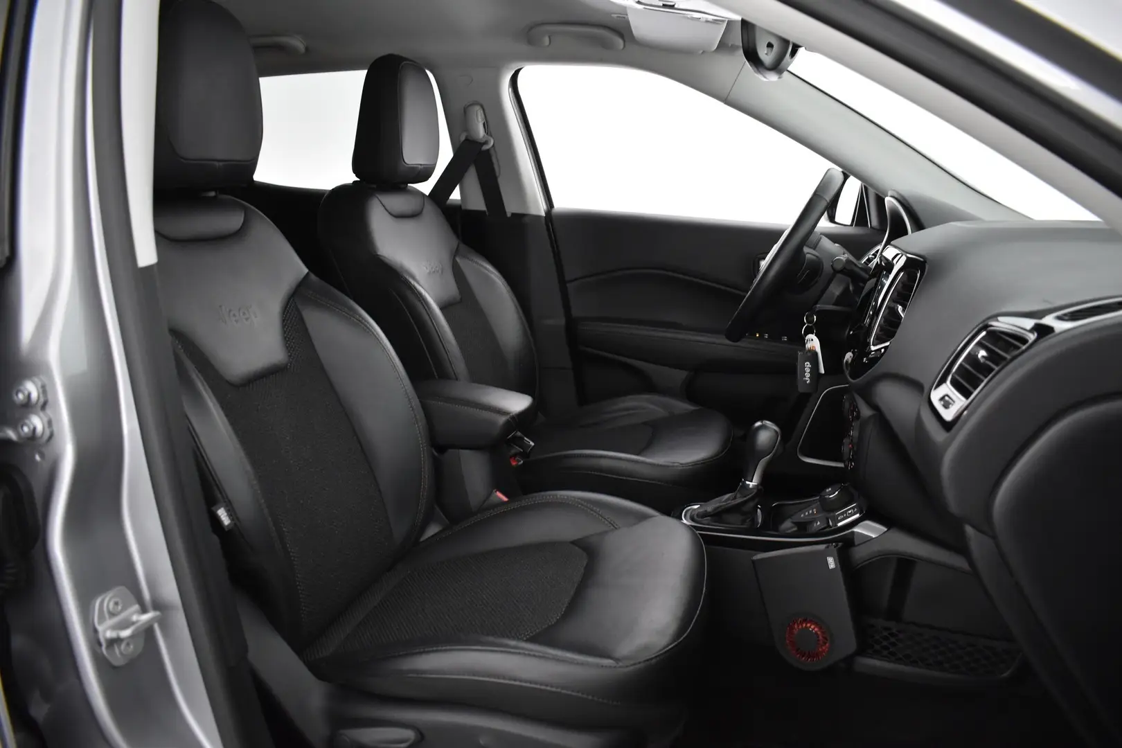 Car Image - 7kS6aF3LT4RlimUHk90vuY