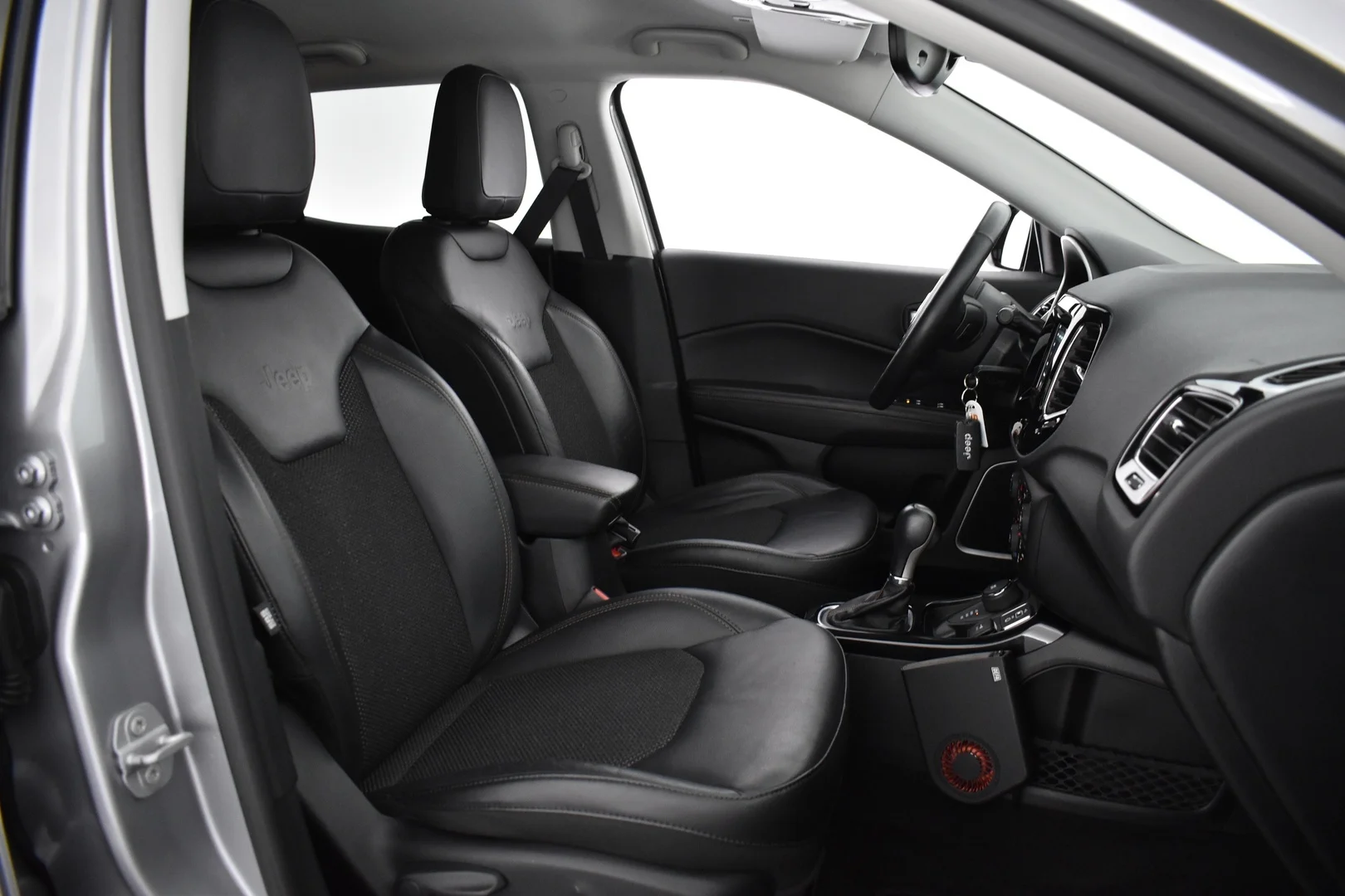 Car Image - 7kS6aF3LT4RlimUHk90vuY
