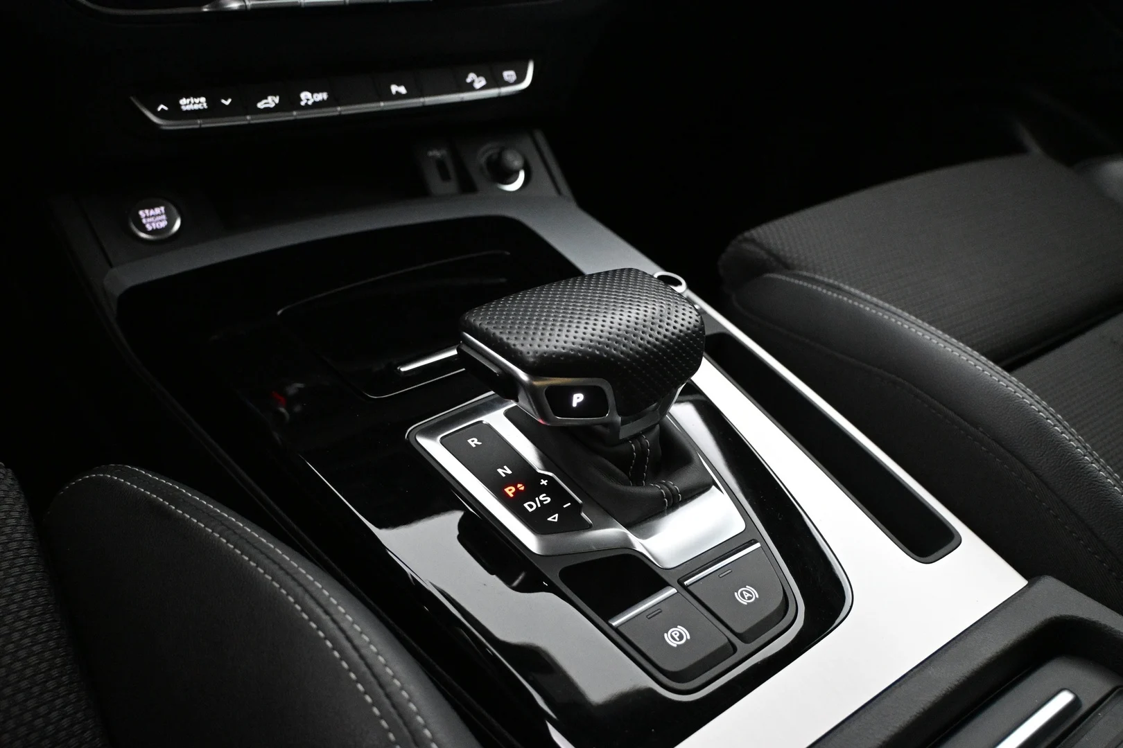 Car Image - 1tMMgqextXhzjJTascc7JB