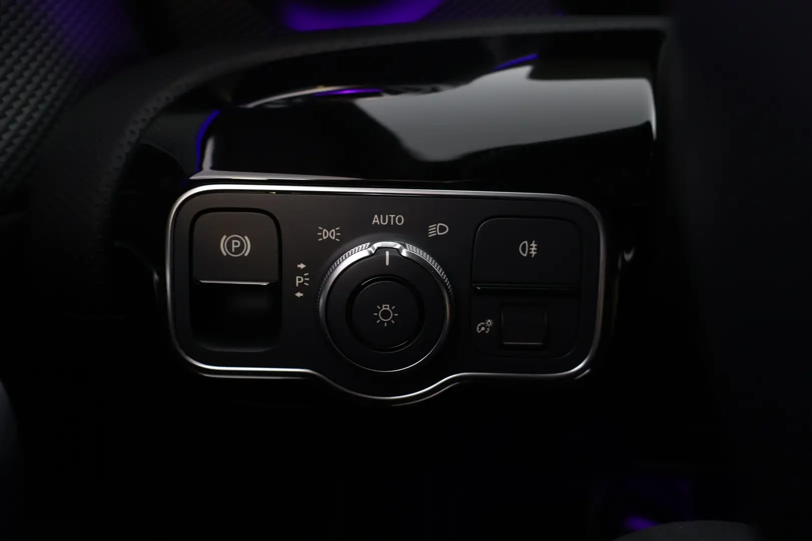 Car Image - 2YqWGnIjOLTkynif5mDFAn