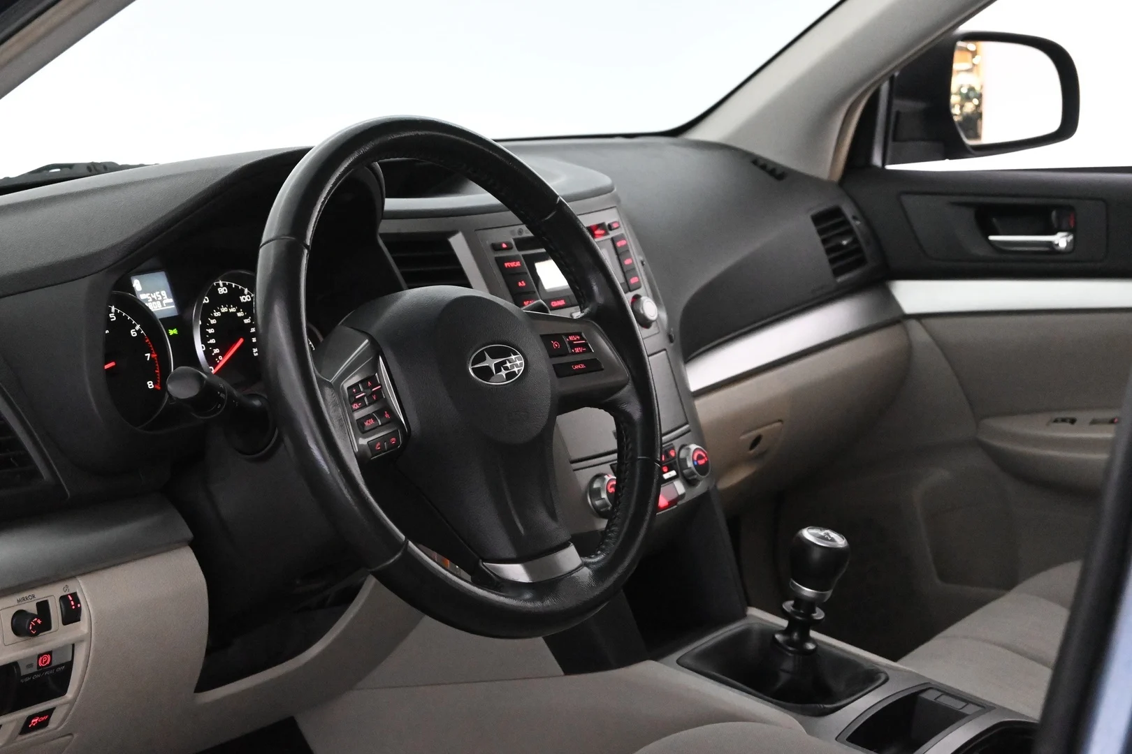 Car Image - 2pQe3qPoJUUFsVYFOsAZ88