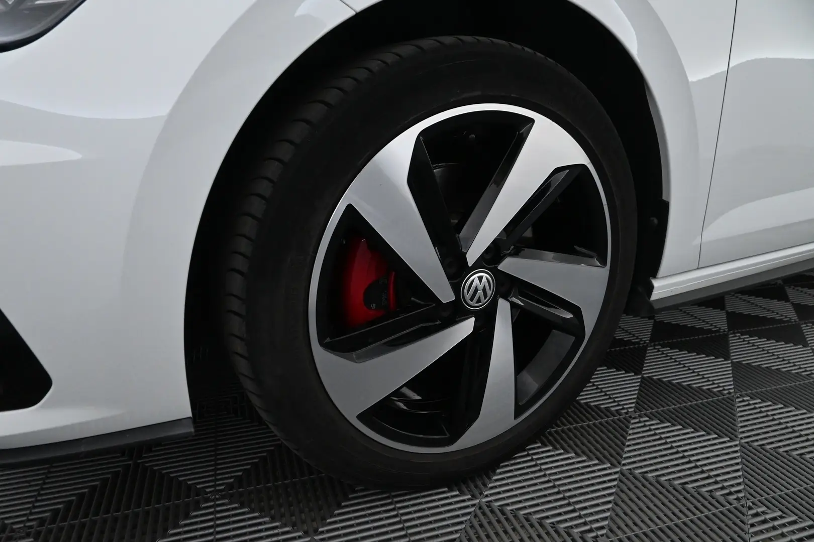 Car Image - itOJBVEMJO6Epiljjh3bK