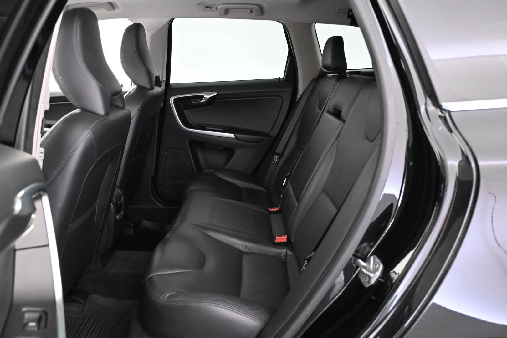 Car Image - 4KVCpxOoQF9iNTL6MMYZh1