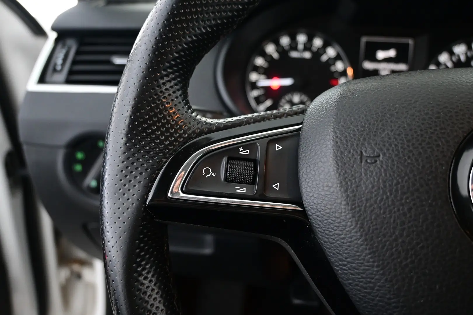 Car Image - 31hP0L60enJQC4N0lbsss6