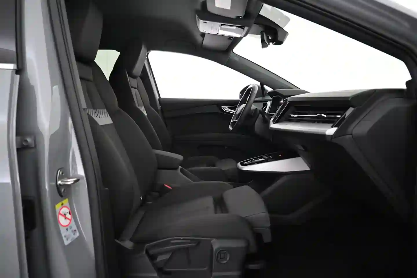 Car Image - 1Qrbkzq1nEWvksNtCFD05t