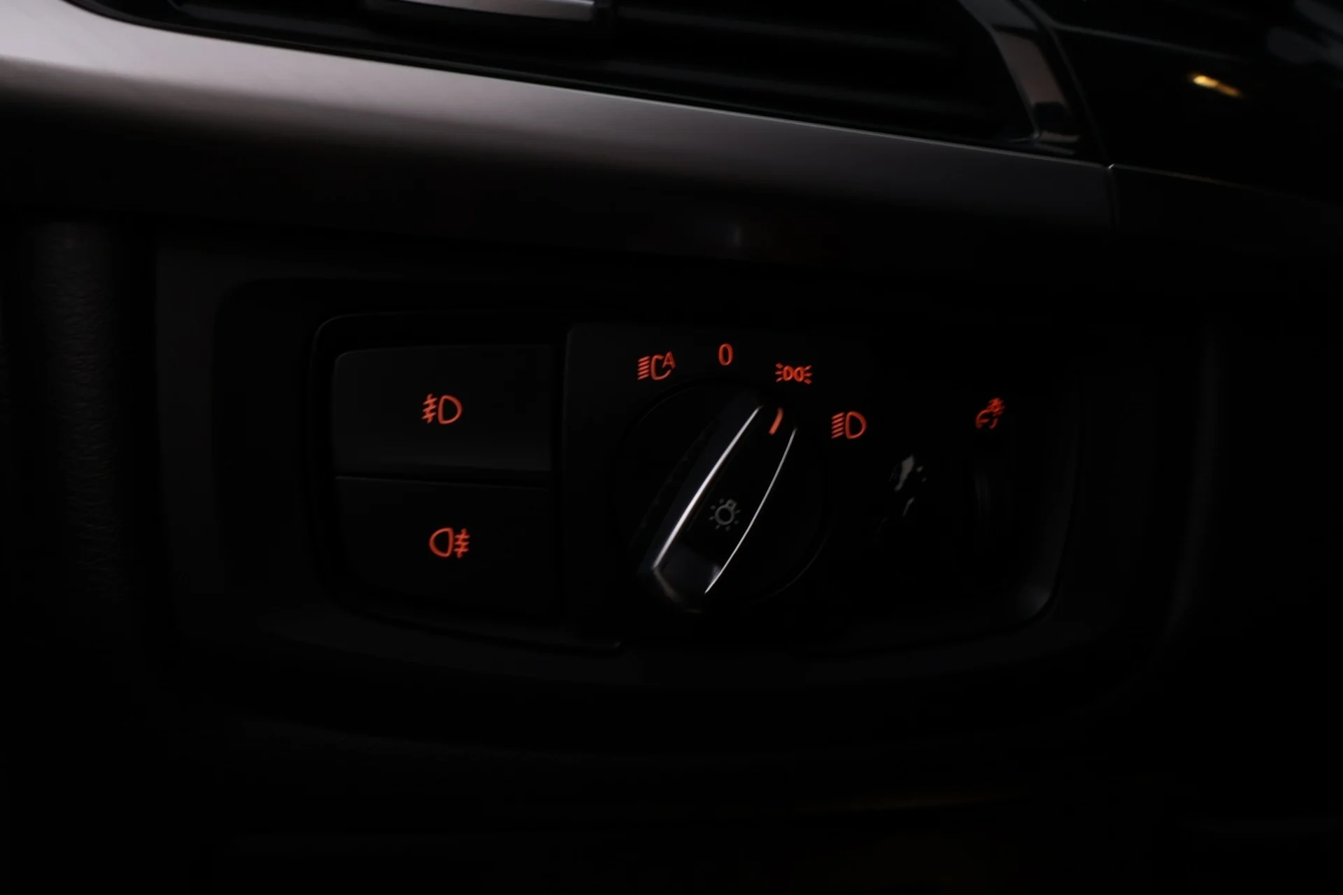 Car Image - 61bNvYVq0zFWkNkkgQVZY