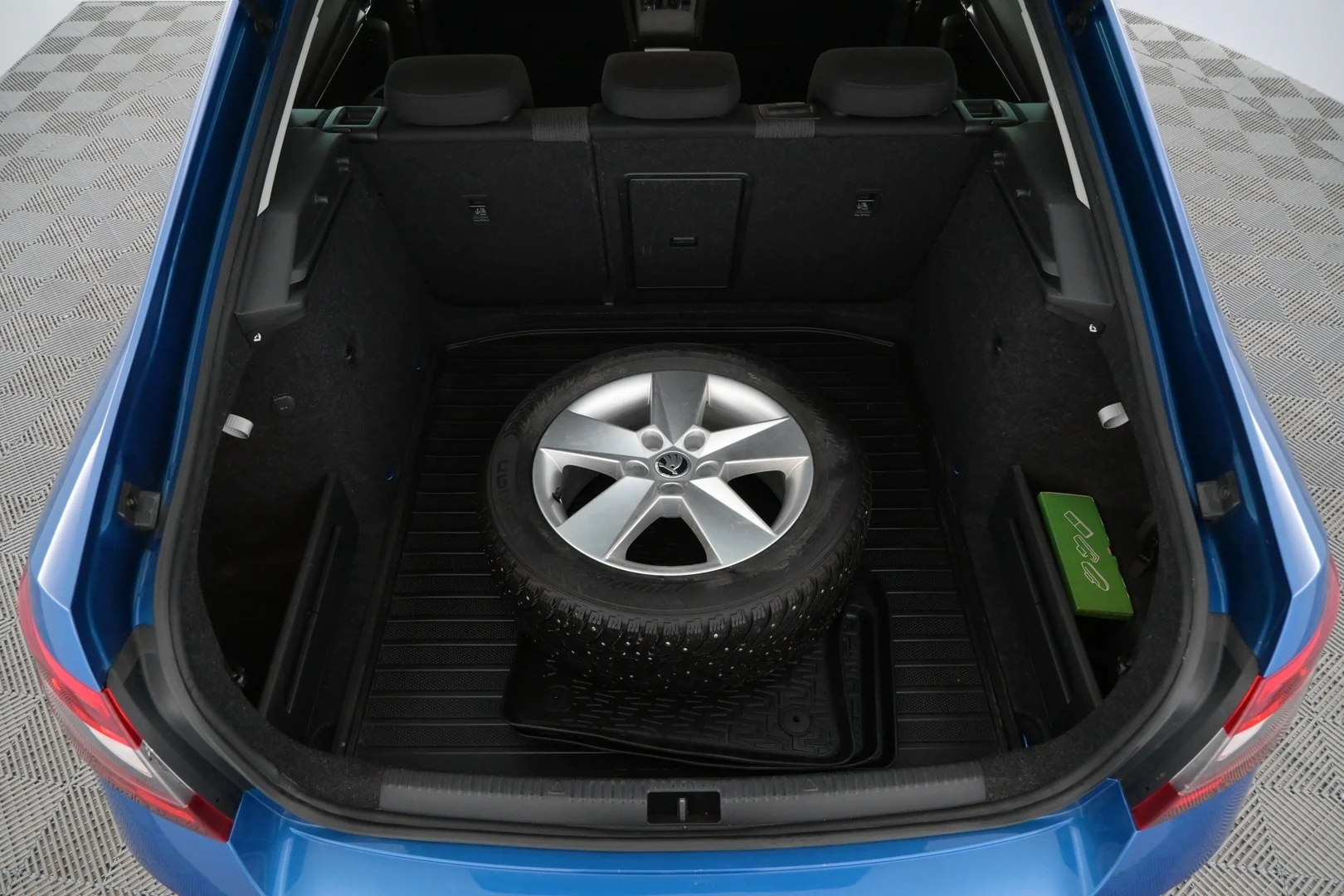 Car Image - 7c22Do19qa1cy0ikMQ6ao