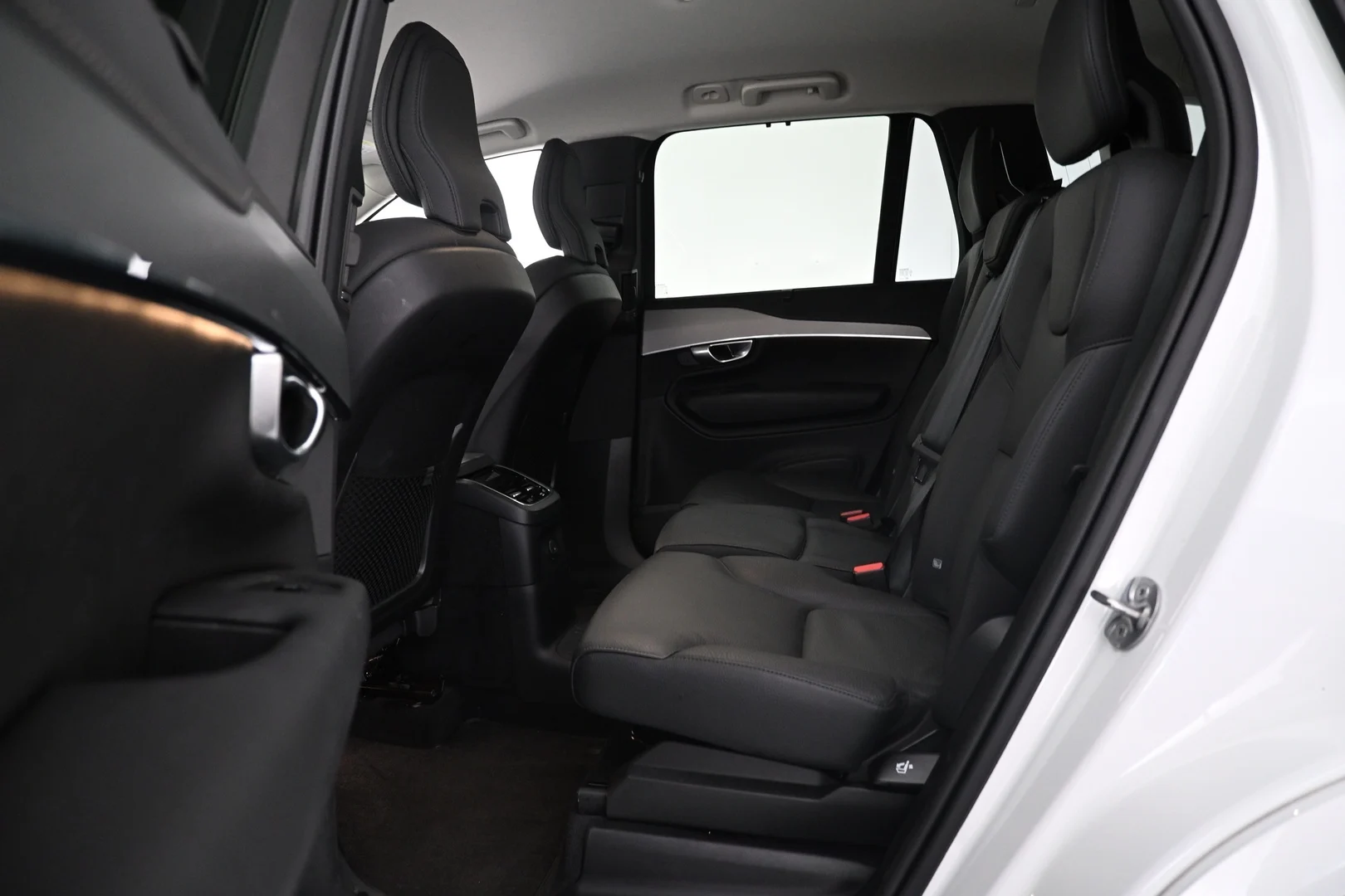Car Image - 6o8AC9tRXoV5hGoi2MLqc9