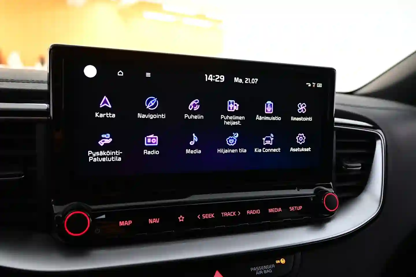 Car Image - 1afBniKKkVOUEPQ3G2tUGa