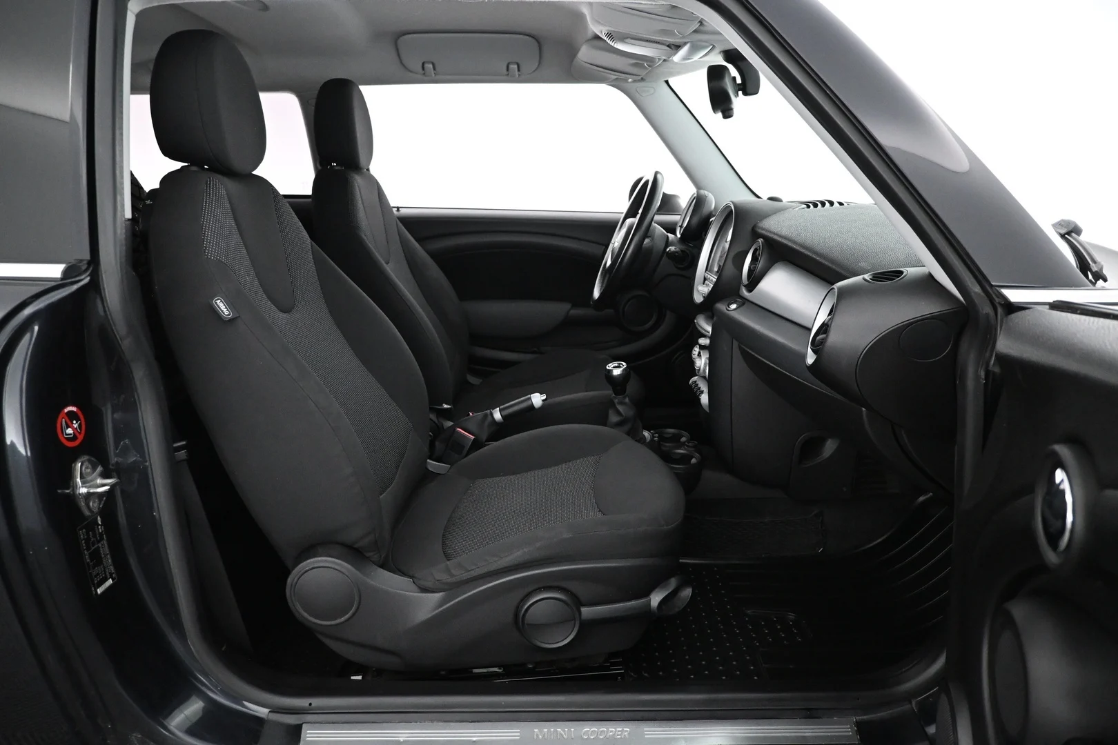 Car Image - v7Va5dkQ0oZDKWGylB9UV