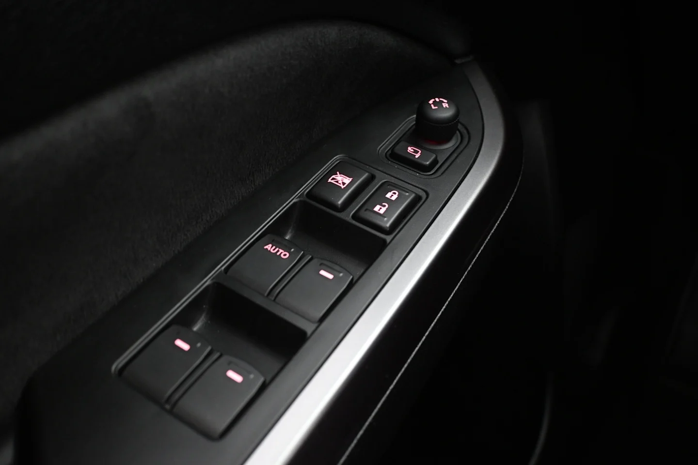 Car Image - 3M5iQHeZPfuYtaSA9dps8m