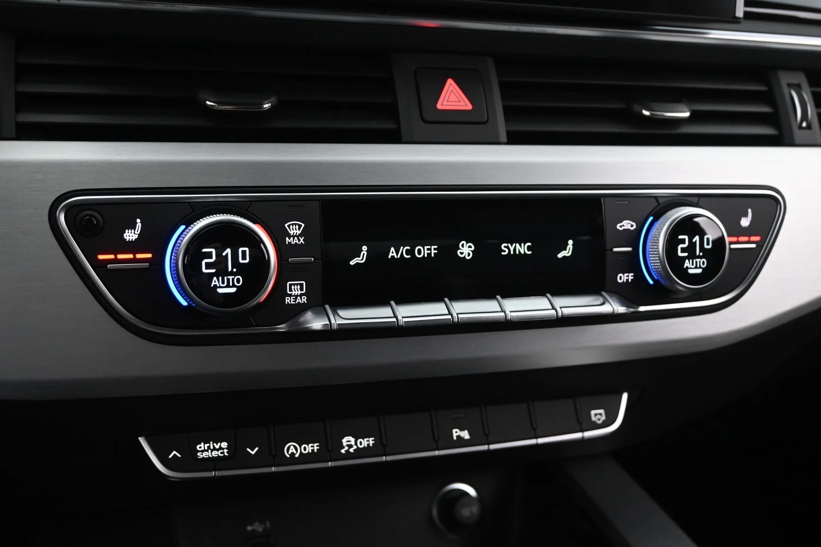 Car Image - ZyyYGUn5zPXO5kHprq1PU