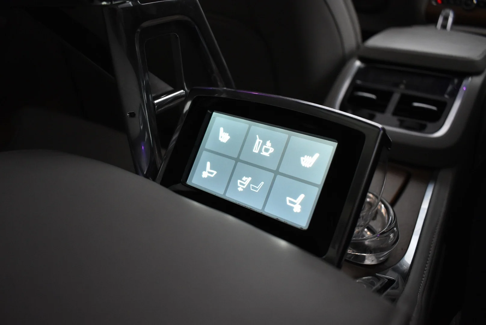Car Image - z51cht9PwUayRfCMKaHQ3