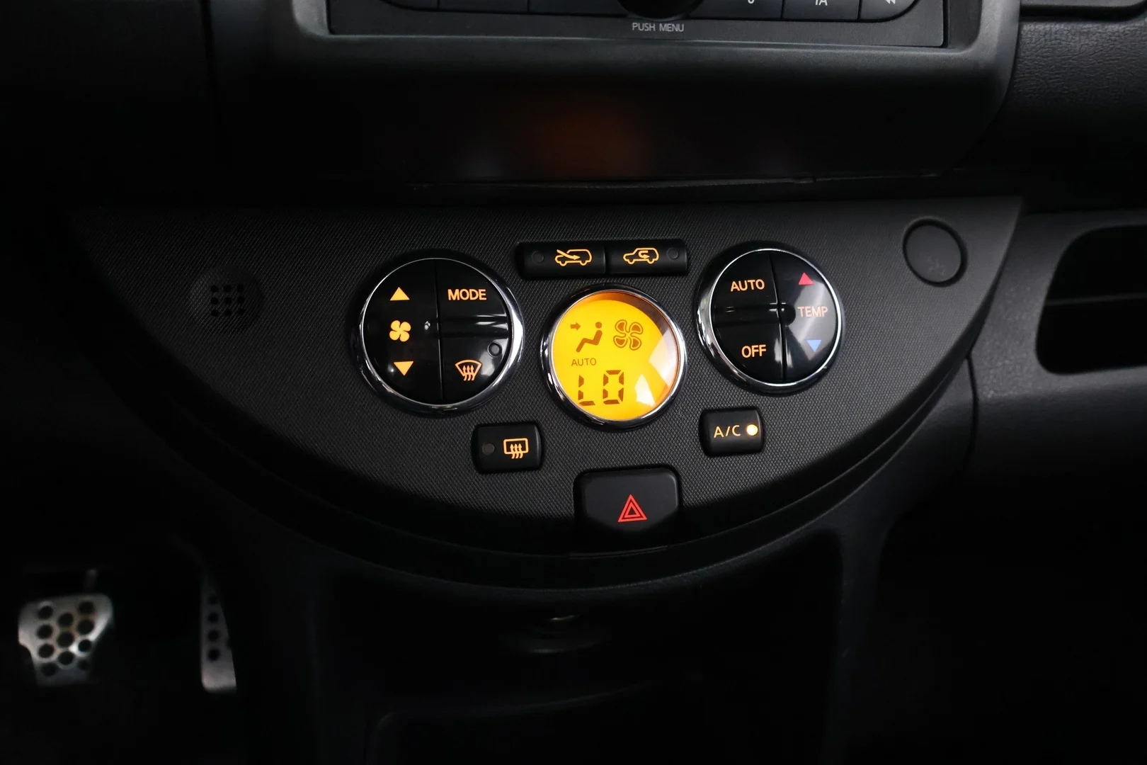 Car Image - 3kzV9CPiDaIwT6XUrP6IVy