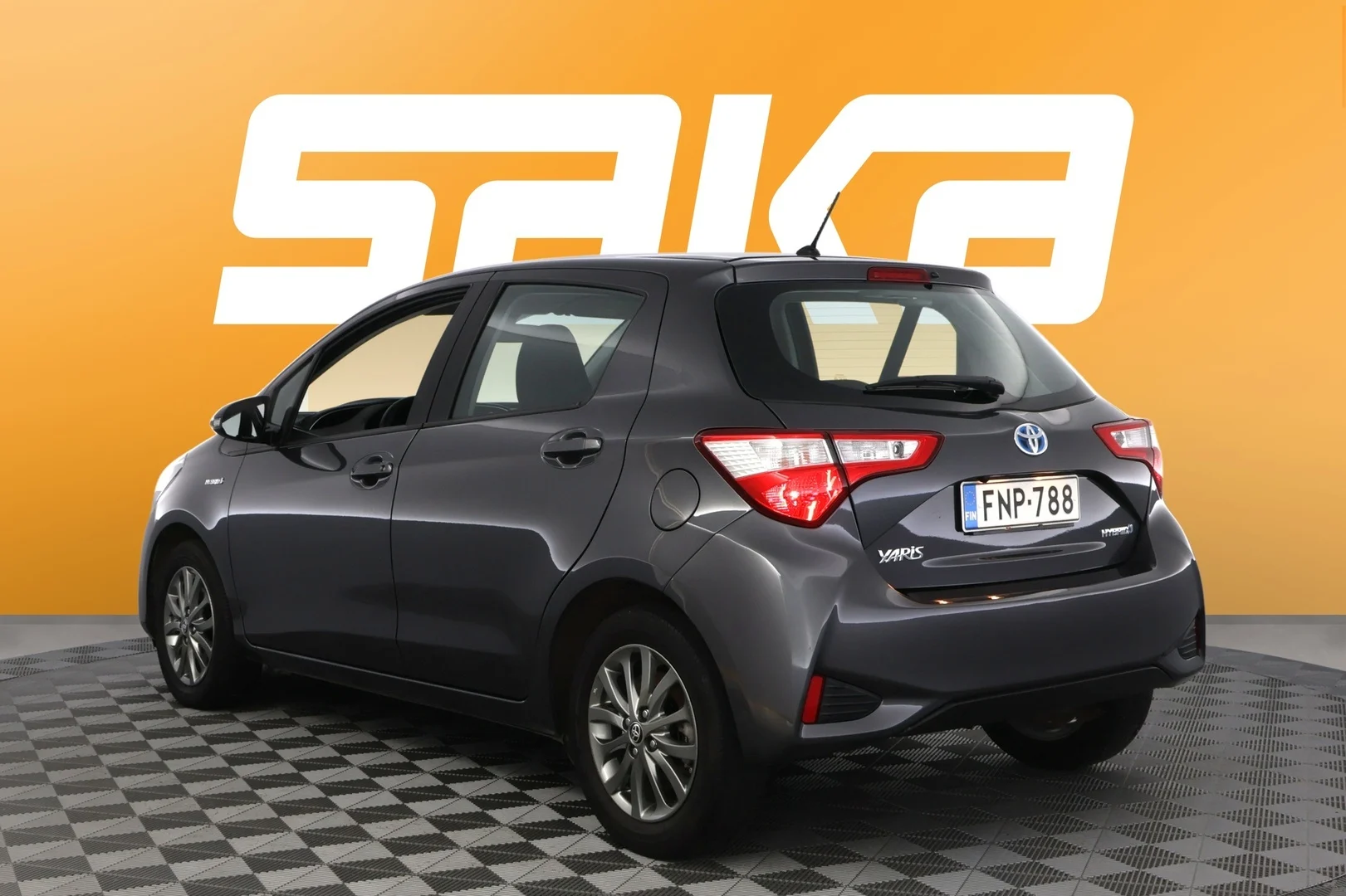 Car Image - 4MFAV2wzDD56o6Xqz7auHl