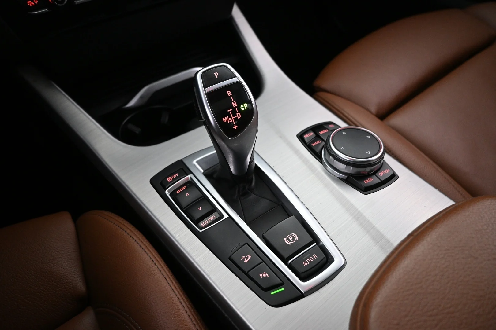 Car Image - 2Q0kRJlSWMrga6uWqg6z3W
