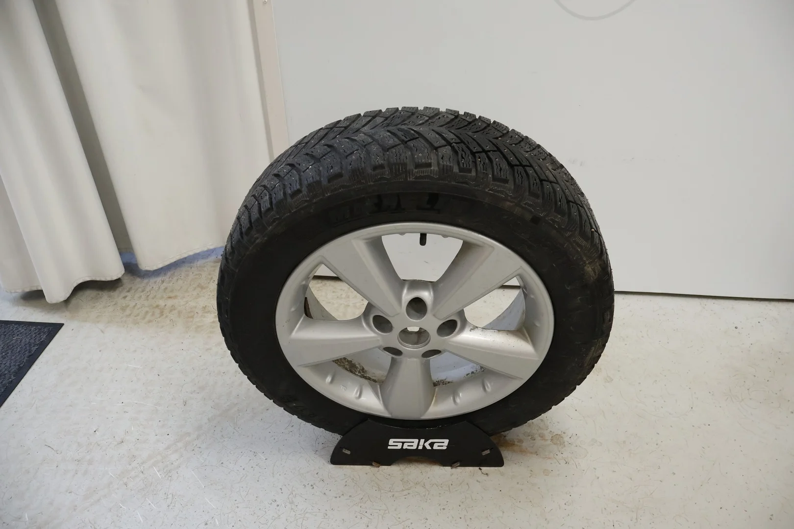 Car Image - ZfVGRP2P8sXZ5lSdc6eqQ