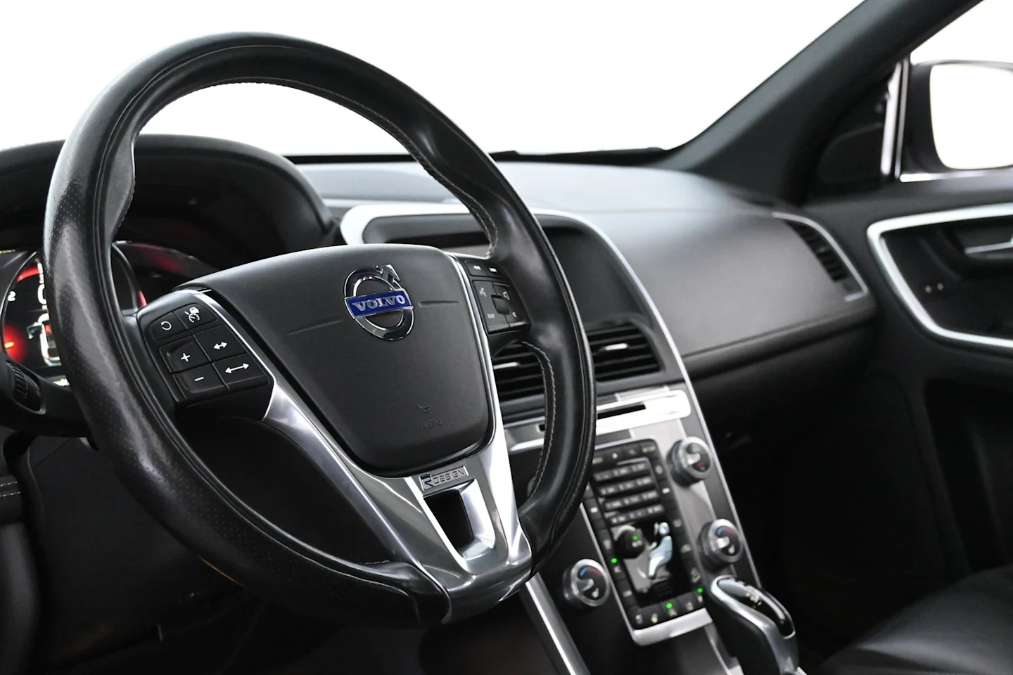 Car Image - lmCUQPSB9RBfV45qtSugA